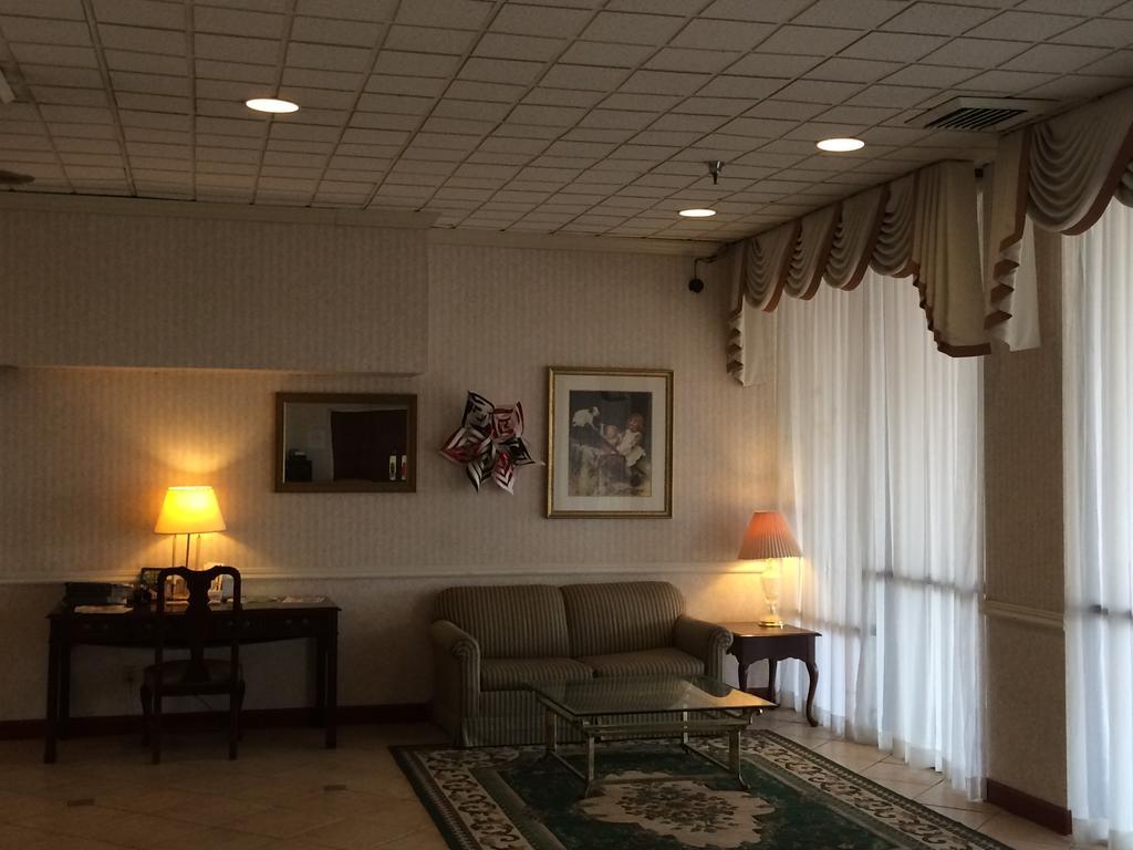 Carol Hotel Омаха Екстериор снимка